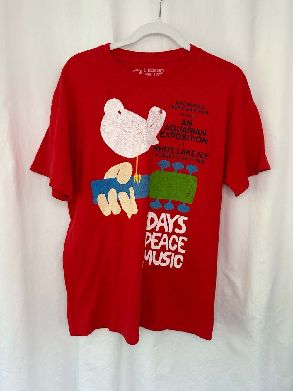 Liquid Blue Woodstock Music & Art Fair 3 Days of Peace & Music T-Shirt EUC